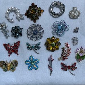 Lot of Sparkling Vintage & New Pins